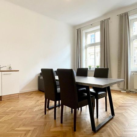 Premium Residence At Famous Vienna Kutschkermarkt Dış mekan fotoğraf