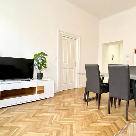Premium Residence At Famous Vienna Kutschkermarkt Dış mekan fotoğraf